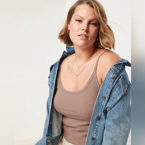 ‎Old Navy Fitted Cropped Rib-Knit Cami Top for Women - Picture 3 of 9
